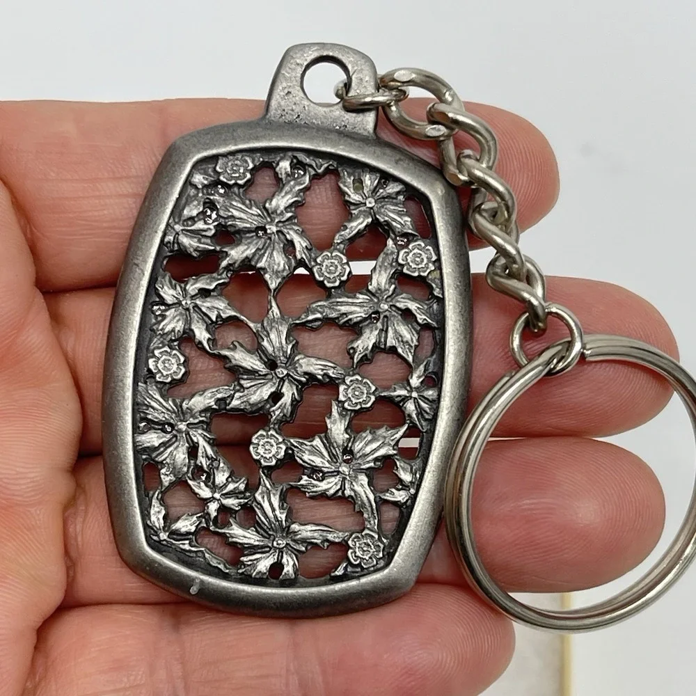 Vintage 1991 Kakapo Pewter Key Chain Fob Ring Floral Filigree